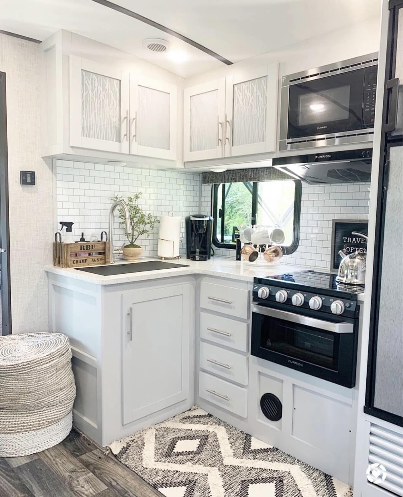 TRAVELING WITH OUR TRAILER - Elpetersondesign